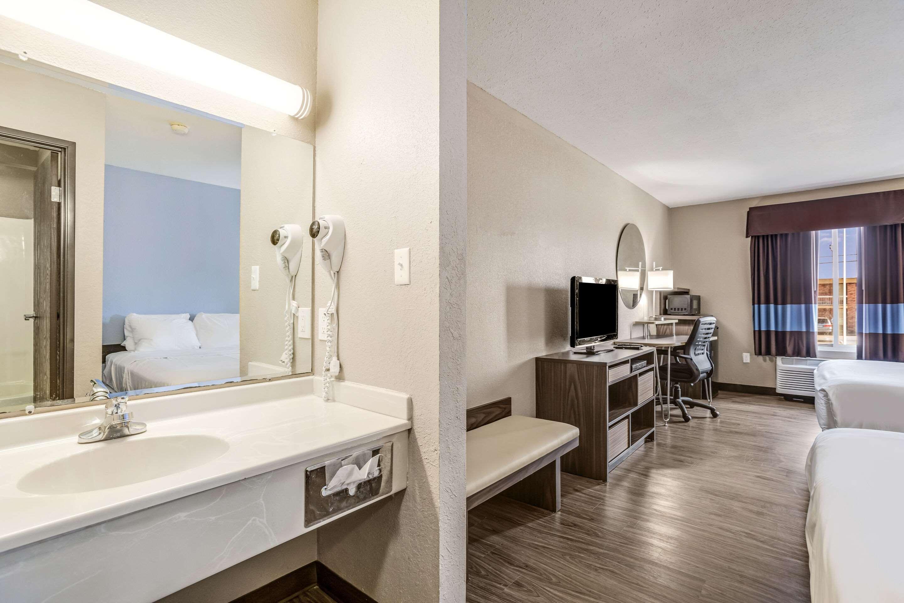 Quality Inn Calvert City - Paducah East Экстерьер фото