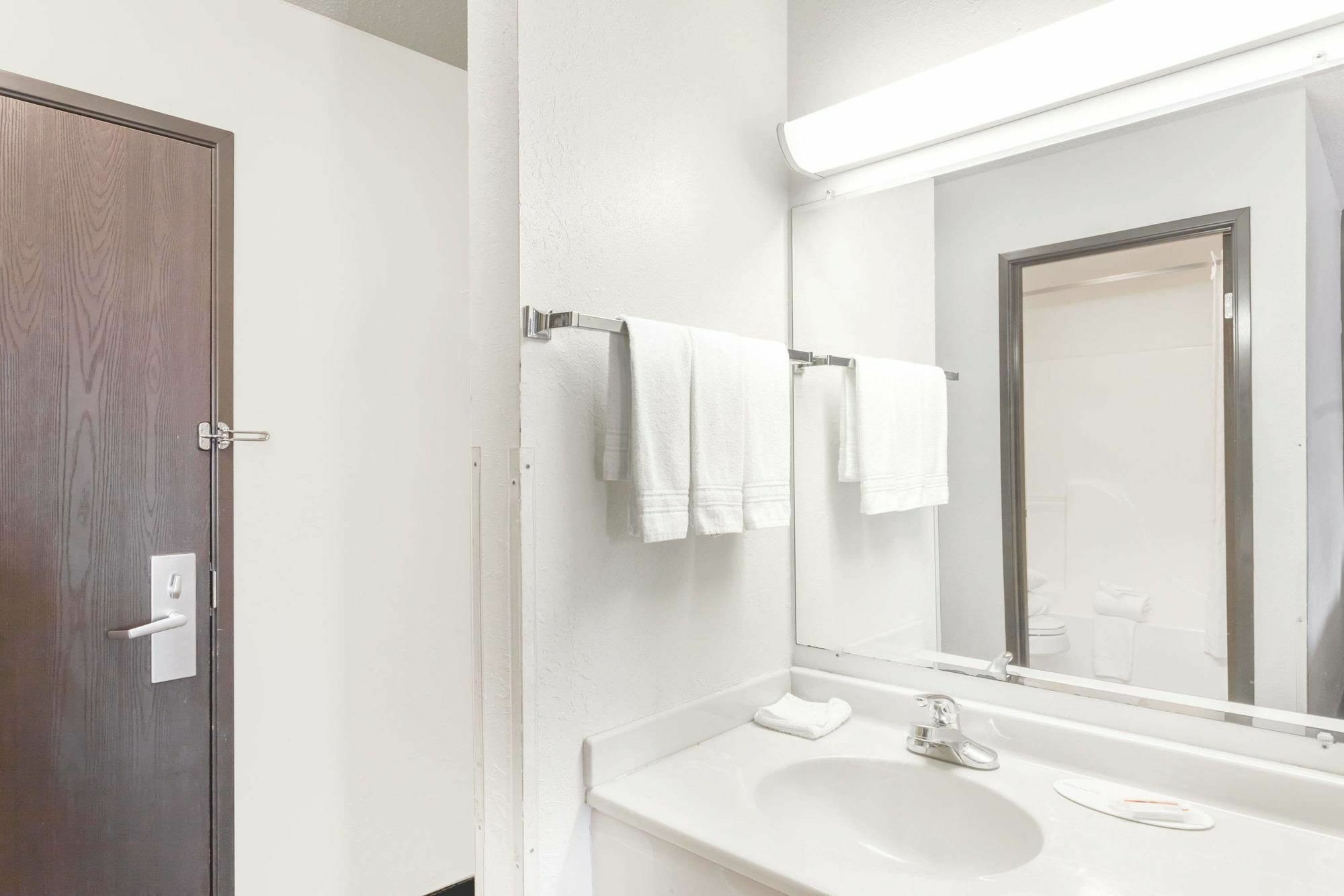Quality Inn Calvert City - Paducah East Экстерьер фото